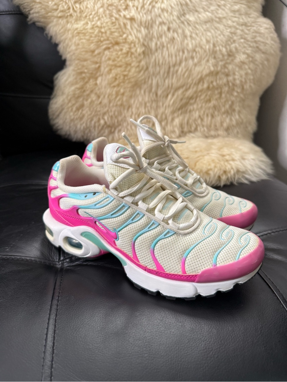 EUC Nike Air Max Plus TN SE “South Beach” GS5.5/W7